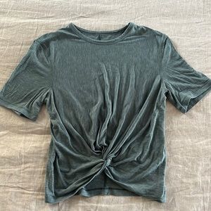 Lululemon Womens On the Move Relaxed Twist Front T-Shirt